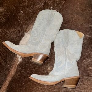 Women's Suede Cowboy Boots - Light Blue